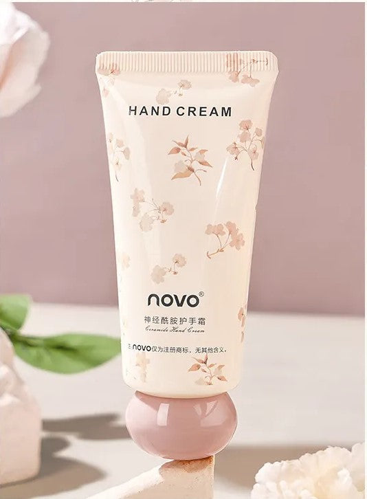 Novo -  Vitamin C and Ceramide Hand Cream